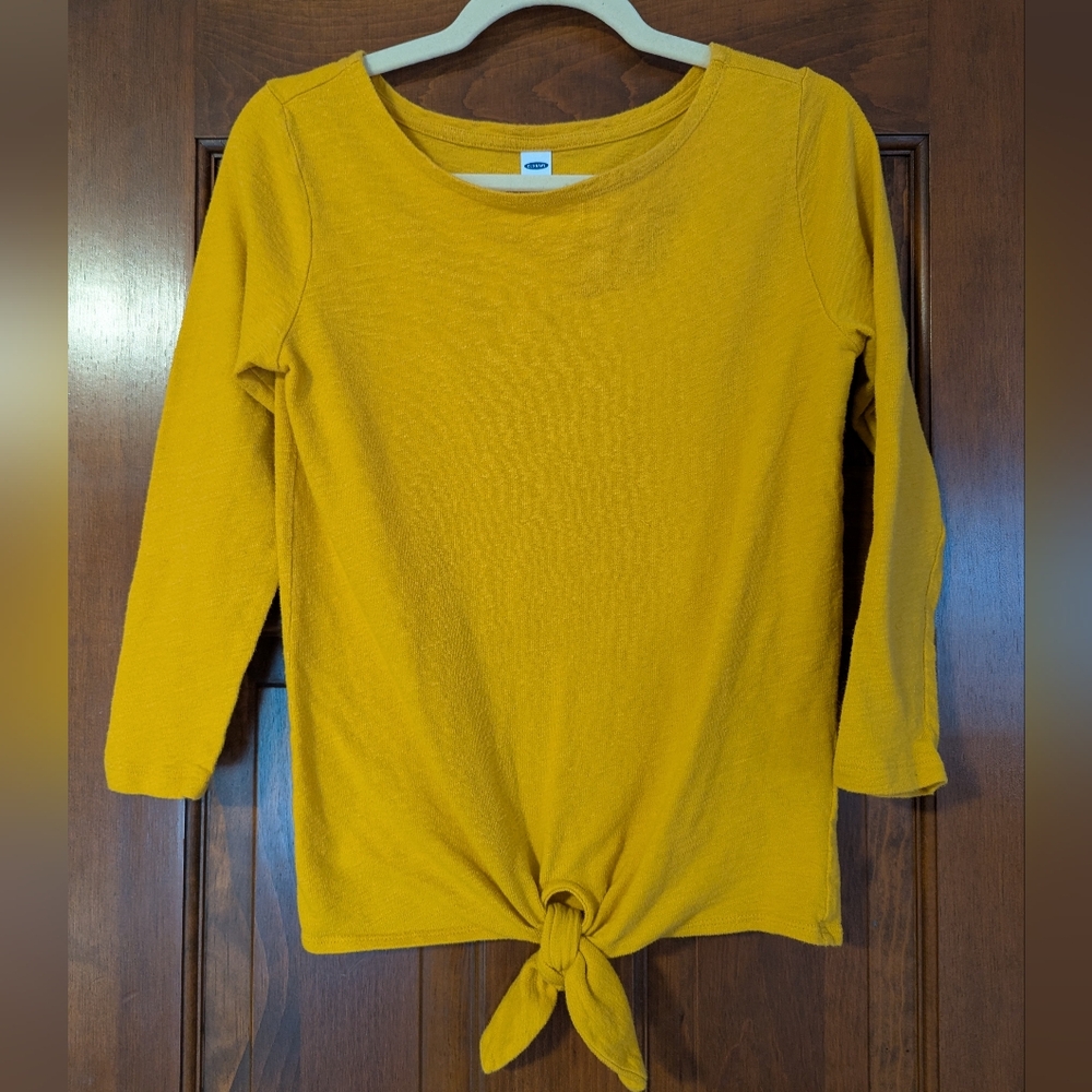 Old Navy mustard yellow 3/4 sleeve shirt - XS - boat neck - front tie Sweater